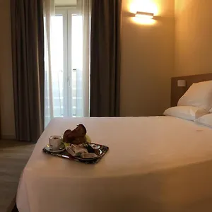 https://terrazza-rooms.it-lombardy.com